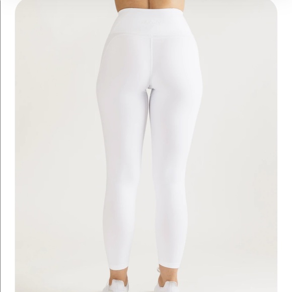 Alphalete Pants & Jumpsuits Alphalete Pulse Surge White Leggings